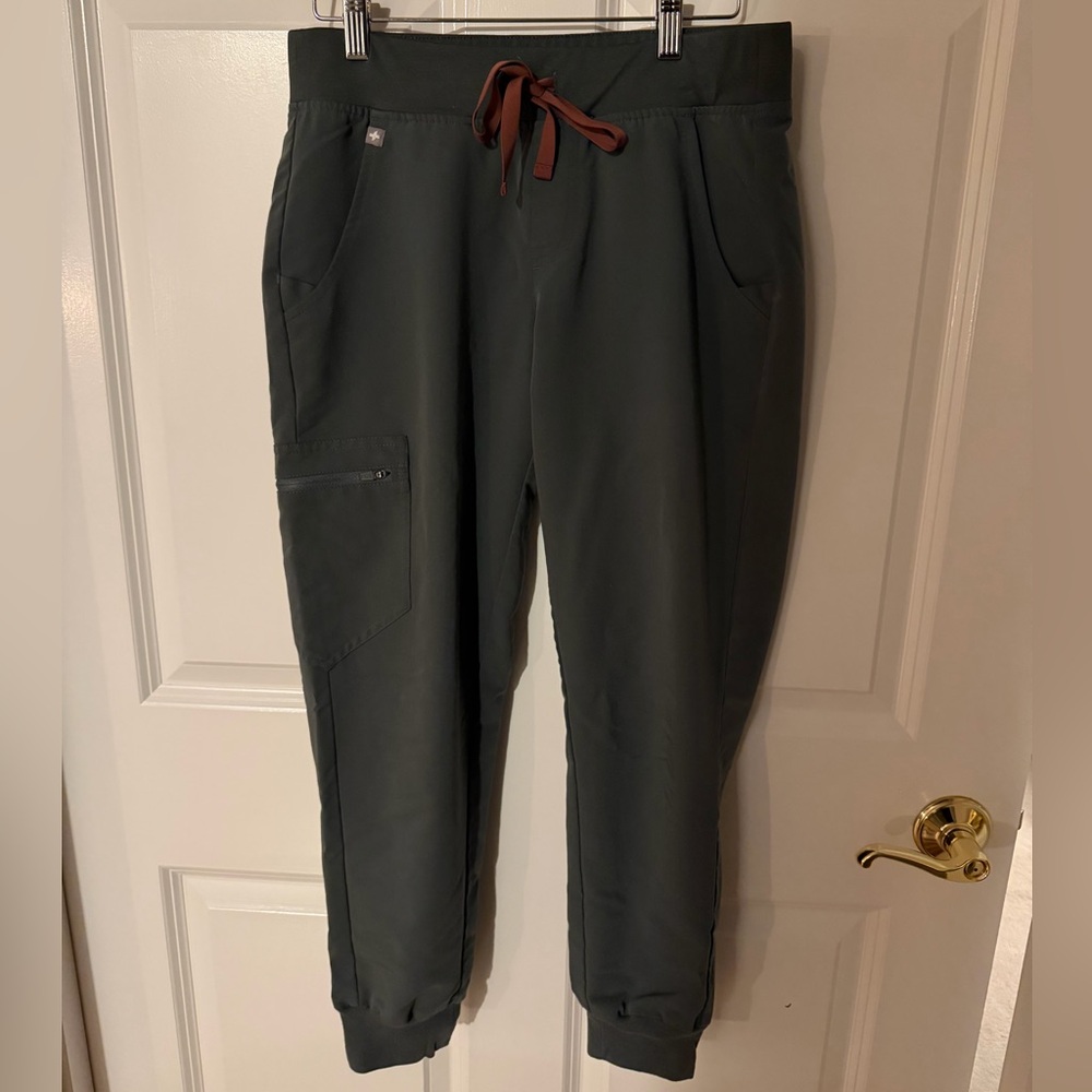 Figs scrub pants